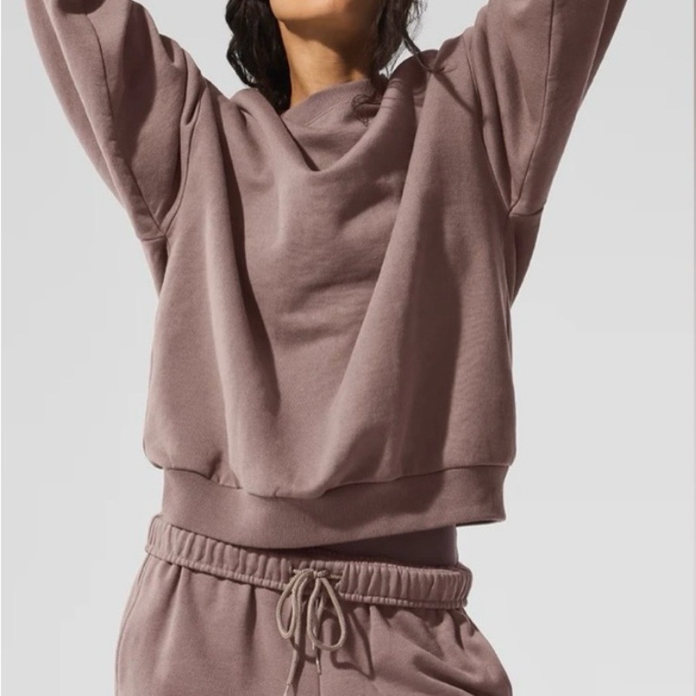 Alo Accolade Crewneck Pullover